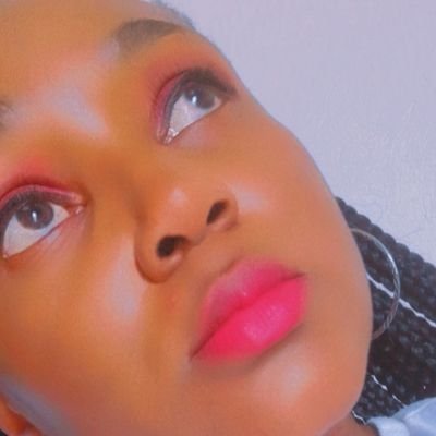 LaTbela's profile picture. 