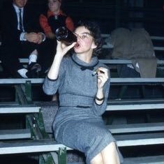 Olivesgoblin's profile picture. not horribly disfigured | amateur bird watcher | original goblin | agrarian revivalist | mushroom evangelist | poet | cowpoke 𓁺𖤓☾𖦹 ᛉ