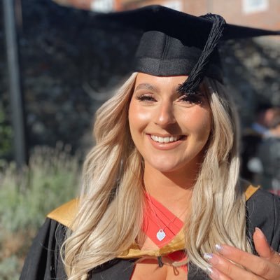ECT PE Teacher🏐🏈⚽️ University of Chichester Graduate🎓💛💙⠀⠀⠀⠀⠀⠀⠀⠀⠀⠀⠀⠀⠀⠀⠀⠀ ⠀ Qualified L3 Personal Trainer🏋🏼♀️