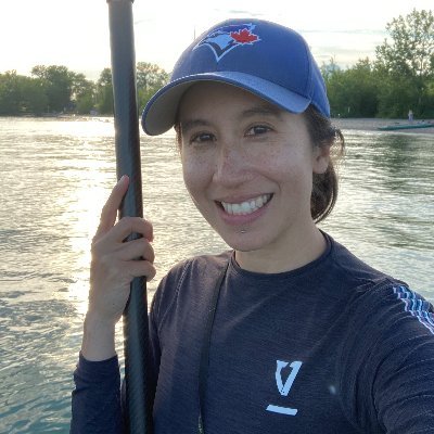 🌊 Year-round Great Lakes paddleboarder and surfer 🙋🏻‍♀️ SUP instructor, writer, and community builder 🌲 @taigaboard team member #taigatribe
