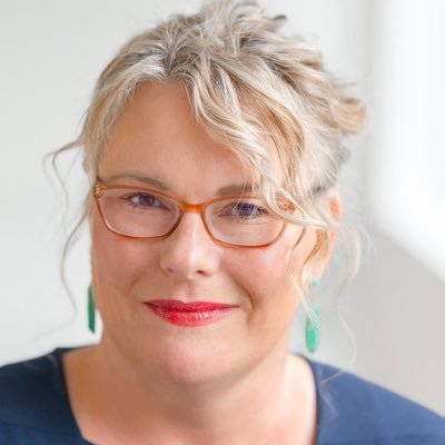 ElizabethBarber's profile picture. Communicator • Social Maven • Inquiring Mind • Supporter • Strategic Services @Service_Logic