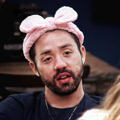 Loka dos Realitys
PRA MIM É UMA HONRA VCS NÃO GOSTAREM DE MIM, GLORIFICA QUE EU SOU DIFERENTE 🌈
