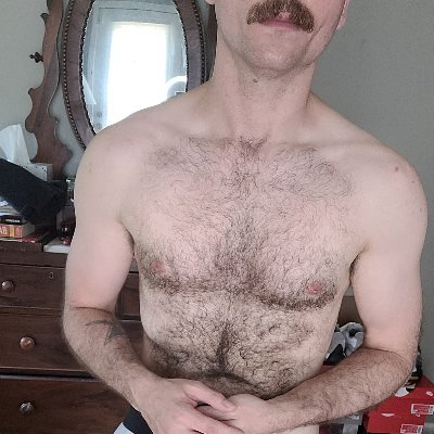 18+ ONLY! Queer in Kentucky. 
See a lot more of me at https://t.co/mGBrIHfx89