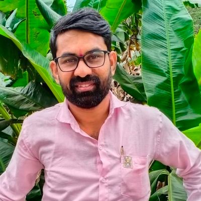 ज़िंदगी कि असली उड़ान बाकी है...., जिंदगी के कई इम्तेहान अभी बाकी है... , अभी तो नापी है मुट्ठी भर ज़मीन हमने.... अभी तो सारा आसमान बाकी है
