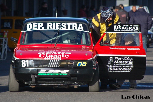 Lic. en Comercialización Campeón 2001 de Karting y 2008 de Fórmula 07 Clase B Sub-campeón 2009 y 2011 de Fórmula 07 ClaseB Piloto revelación 2010 ASM