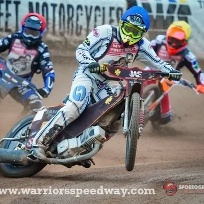 Legitimately more tea than blood in my body!  Commercial estate agent with @gullyhoward .  Speedway rider for @WightWizards