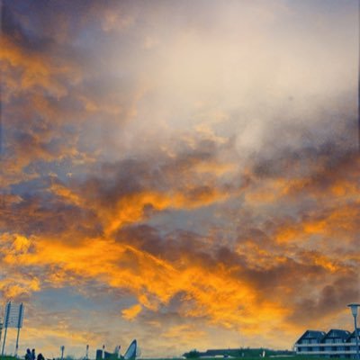 Lars663's profile picture. 104 King