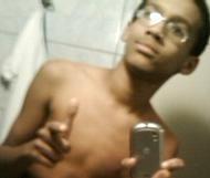 Vitinv's profile picture. Dificil não é lutar por aquilo que se quer, e sim desistir do que se mais ama.