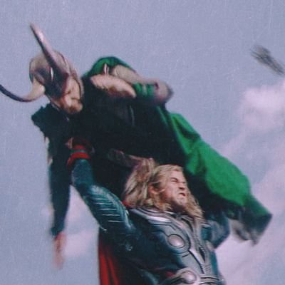 —Daily tweets about Thor and Loki (being a chaotic duo) across the multiverse