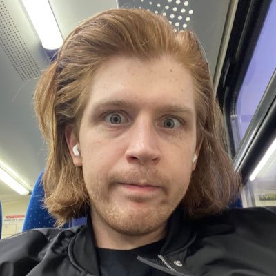 aurokk_'s profile picture. Программирую-деградирую