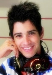 Fc Gusttavo lima/ MT SAUDADE ♪' Since: 07/12/2010 Seguindo pelo cantor diia 02/02/2011 

 Presidente: @_SuyaneSantos Vice:  @GLima_Danii