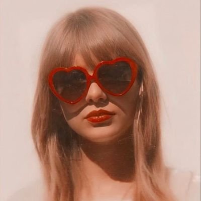 💖Swiftie💖
✨Taylor Swift is The Music Industry✨
Happy, Free, Confused and Lonely at the same time❤