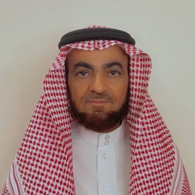 التوكل على الله، ثم البناء على الانجازات والخبرات الذاتية العلمية والعملية في مجال التخصص، والاسترشاد بالنجاحات المماثلة لتحقيق الأهداف الطموحة لرؤية الوطن ٢٠٣٠