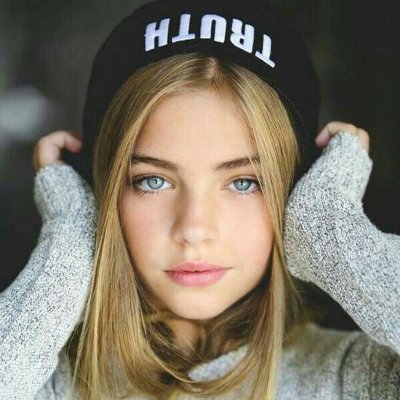 FionnaLamela's profile picture. 