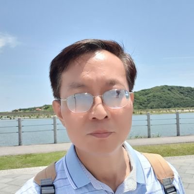 josephsung100's profile picture. 