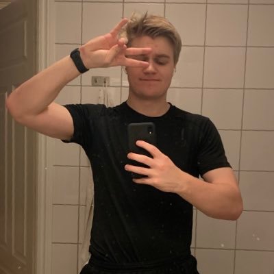 Chelsea | 23 | Twitch Affiliate - Fifa Player | 🇳🇴/🇨🇭