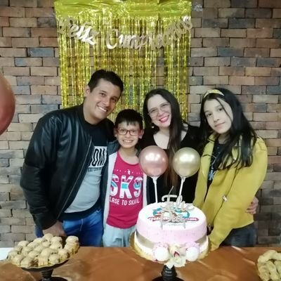 offerbarreto75's profile picture. Estudiante del Seminario Biblico Central Asambleas de Dios-Pastor IgleREMA AD. Villavicencio Meta. Amante de la Buena Musica Gospel.