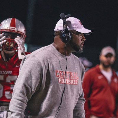 HS DL Coach @CHSFalconsFTBL🏈 🧱