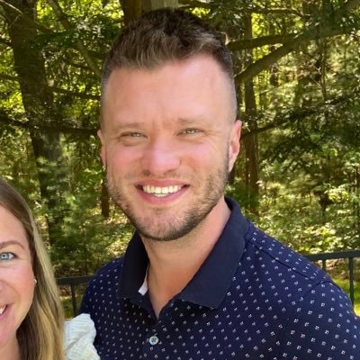 tweetsbyjare's profile picture. An outlet for the spam in my brain. Also to get The Real Housewives attention