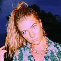 Viktoria Renner (@viktoriarenner) Twitter profile photo