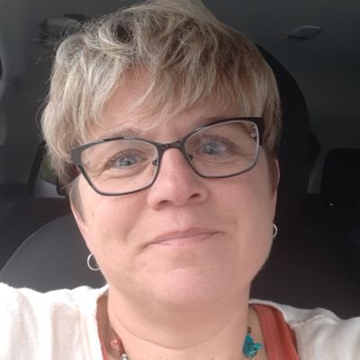 tbryson33's profile picture. 