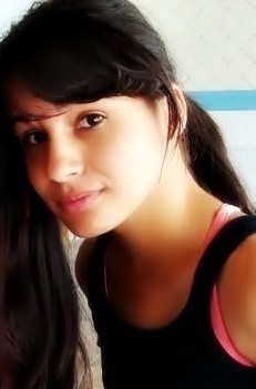 AlcBruninha's profile picture. Viver é tão difícil que as pessoas morrem tentando.