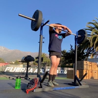 Sr_Luciano_mv's profile picture. El triunfo del verdadero hombre surge de las cenizas del error