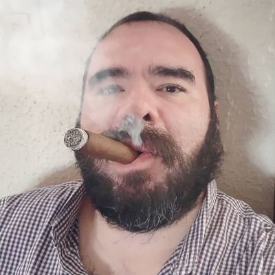 I love bears and cigars.
Happily taken https://t.co/zvqhPh8DfJ
🐻🐾❤️🐾🐻