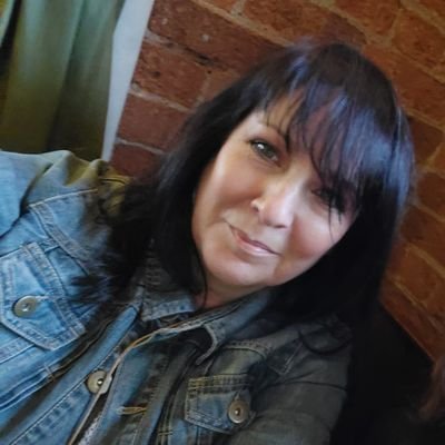 schapmant's profile picture. Got nothing other than just socialist and looking out for others....😁🐟