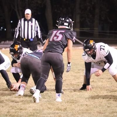 HLO-F
Senior of 2022
Football #15 LB,FB