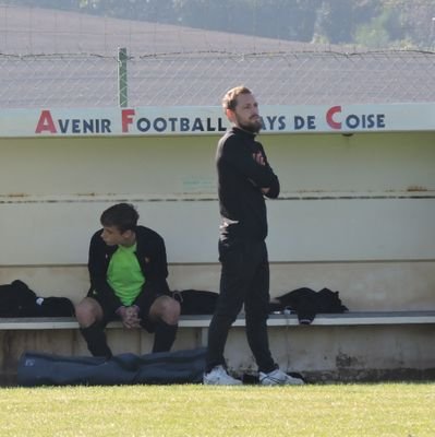 CrozierFc's profile picture. Enseignant d'EPS 
Entraîneur Football - Licence B UEFA

《Plus on connait le football, plus on l'aime》 T. Le Plat