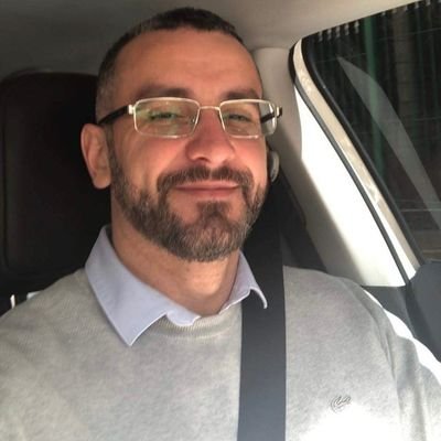 CarlosC35996790's profile picture. Be Yourself