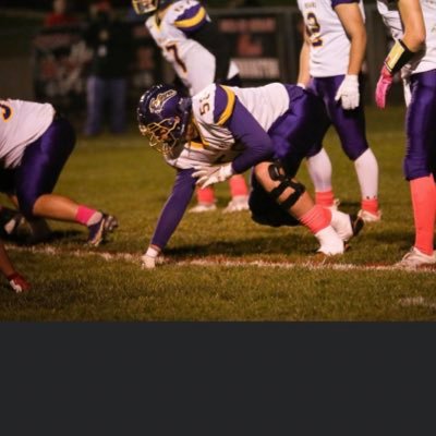 6’9
250 pounds
Class of 2023
Left tackle and defensive end