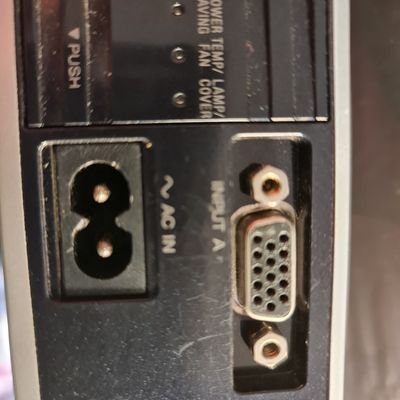 fe07371518's profile picture. 