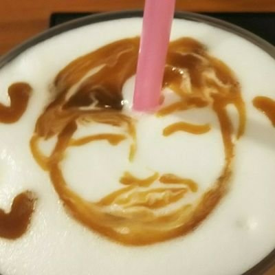 meshibekun's profile picture. 山梨在住。
週末の外食が楽しみで生きておりまする。