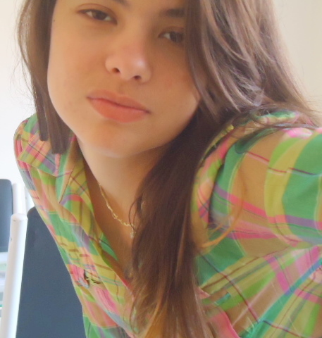 algumas pessoas vão te amar pelo que você é, e outras, vão te odiar pelo mesmo motivo... acostume-se (: 

Muito prazer, Gabriela Reis
