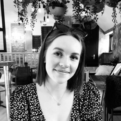 BA English Student at University of Exeter. Autistic Young Experts Panel Member at the Autism Education Trust (@AutismEducatio1). Mobility aid user. She/Her.