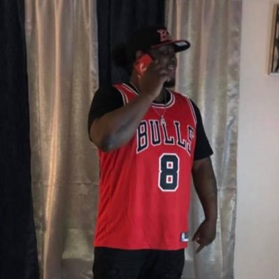 Cool calm and collective # paper chaser 🤑 #1 bulls fan I go hard for my squad 🏀 ballin like I’m Zach Lavine 👀🛑🔥🏀💪🏽