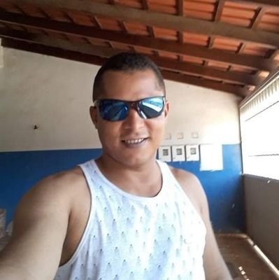 Francis04081278's profile picture. 