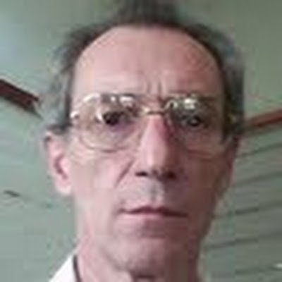 CarlosDeMarchi8's profile picture. Transparencia