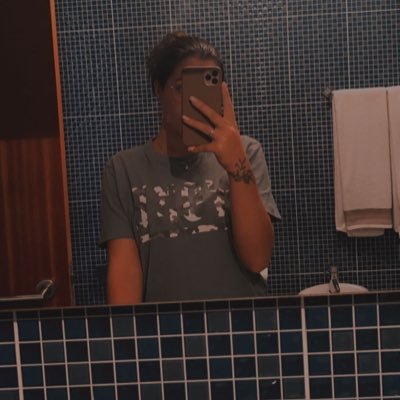 rosariacatarin8's profile picture. 22y Portugal & França ❤⭐ Amo música 🎧 👻 love_gomas ✌