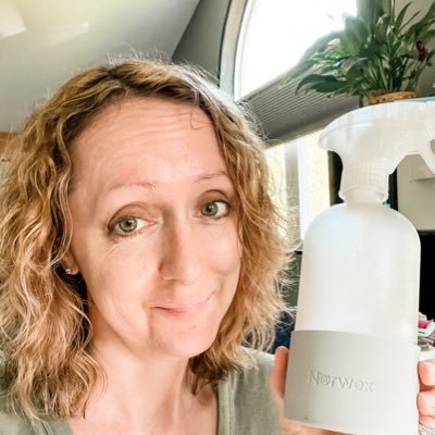 Healthy Home Educator 🏡 I will help you ditch the toxic chemicals in your home and switch to a healthier way of living.