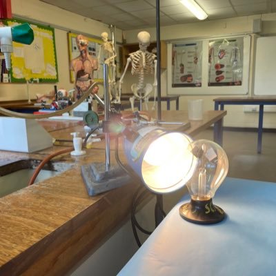 Physics teacher based in North London. Interested in philosophy, physics, education and cinema.