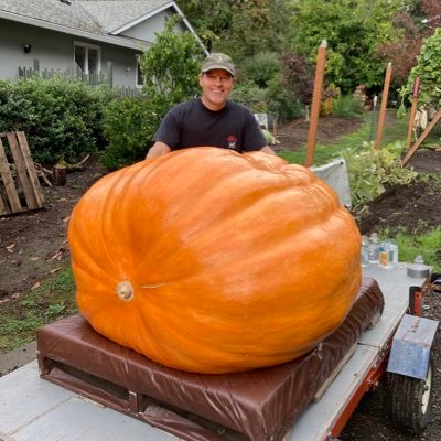 Giant veggie fanatic (pumpkins, tomatoes, long gourds, marrows) Grow 'em big! Purdue grad and devotee. Go Boilers! 2020 is the year of Hindsight is 2020