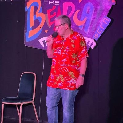 Addicted to stand up comedy,do a tight 10! Enjoy Speedway, Poole Pirates fan, horse racing,Racemaker from the start. Father of Nik Redneck Jones ex MMA fighter