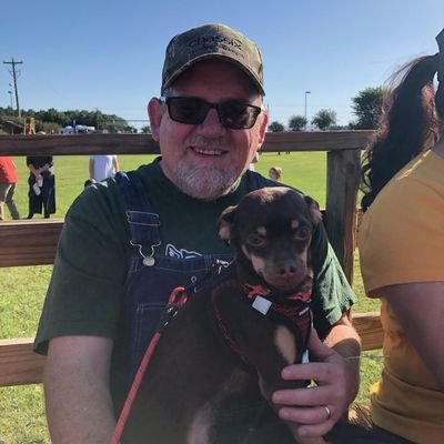 FrankSpain5's profile picture. married man, father of three, dog owner of four