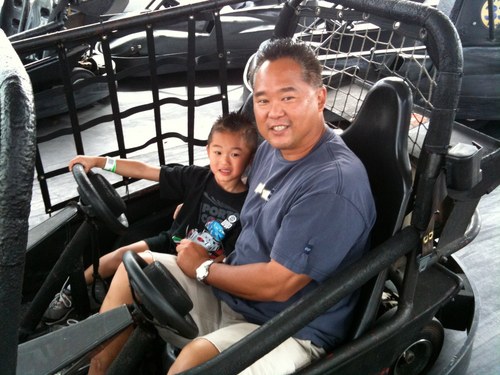 AlanMats's profile picture. Husband/Father/Firefighter in Torrance, California. I enjoy: UCLA, Chelsea football, Patriots football, reading my Kindle, toying with my iPhone.....