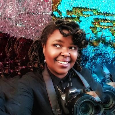 Free 🇵🇸 Free 🇨🇩 Free 🇸🇩
Lightplay Society, aka photographer and @BlkWomenPhoto member Gesilayefa Azorbo/@silafaen ☺️📸