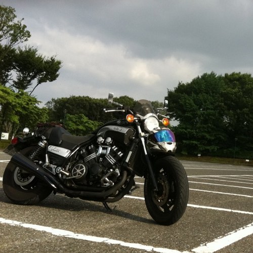 YoshinoriMax's profile picture. はじめまして！　
埼玉に住んでいるVmaxライダーです。
ライダーの友達を作りたいと思いtwitterに登録しましたｗｗ

暇があるとふらふら～っとバイクにまたがってどっか行きますｗｗ

皆さん絡んであげてくださいｗ