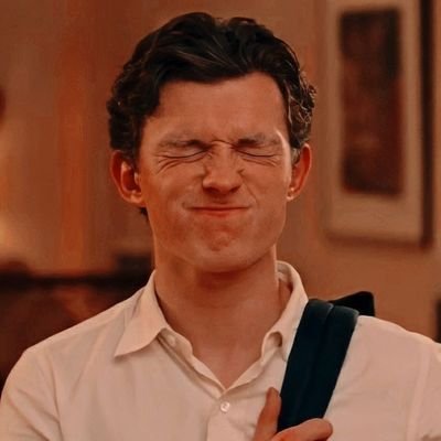 squuuiiirtt's profile picture. 月がきれいですね🦋